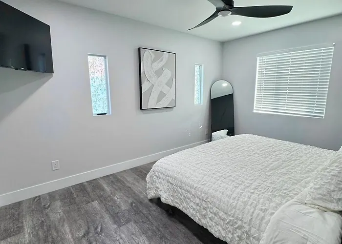 Holiday home New Modern Centralized And Lux In