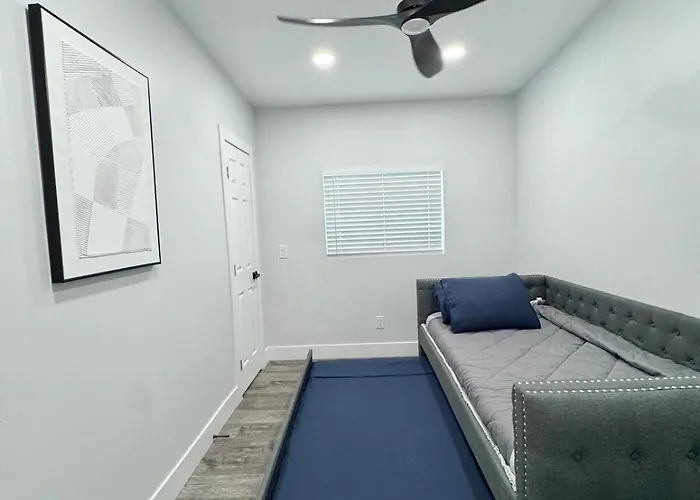 New Modern Centralized And Lux In Holiday home